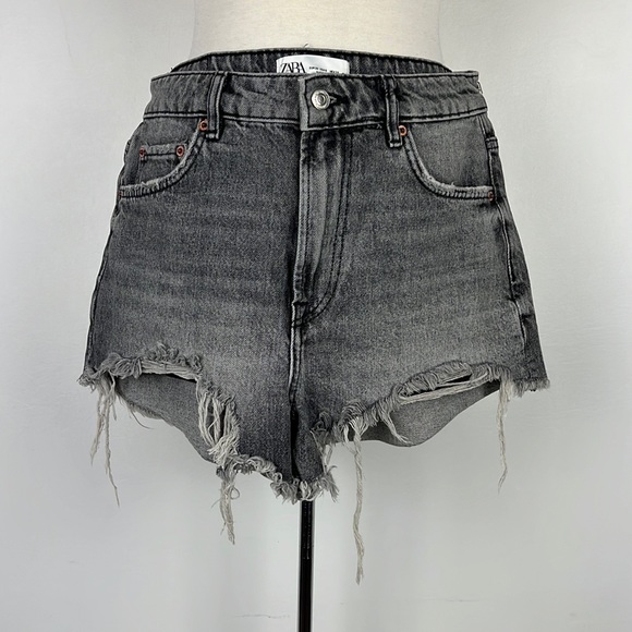 Zara, Women’s “the high waist short,” size 6 - Picture 1 of 16